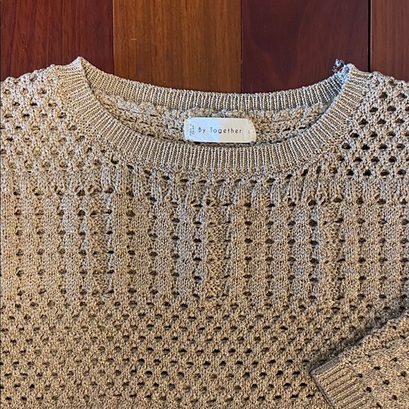 Women's Textured Gold Shimmery Sweater - Picture 2 of 2